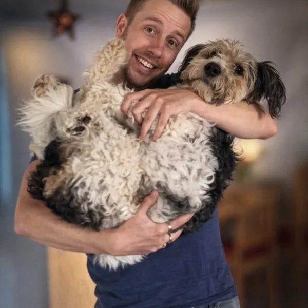 Michael mit seinen beiden Hunden Lio und Maxi beim Training